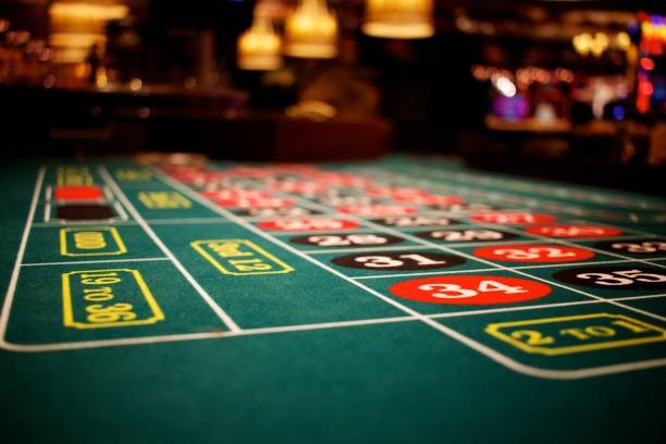 mesirtoto platform interface showing slot games, live casino, and sportsbook